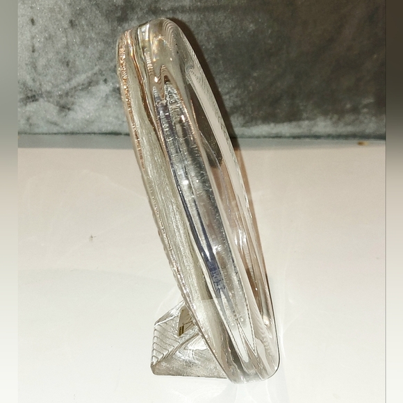 NIB VINTAGE MIKASA ETCHED CRYSTAL OVAL WEDDING PICTURE FRAME MADE IN GERMANY - Picture 7 of 8